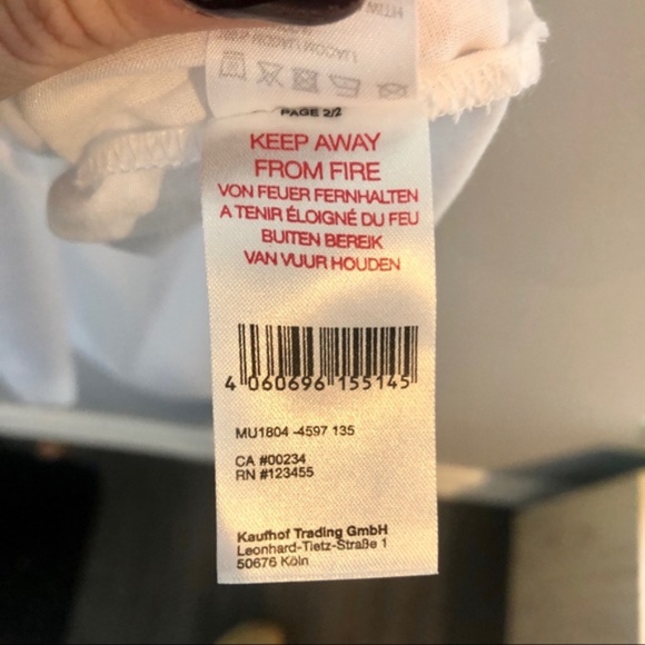 NWT Manguun Cold Should White Blouse - Picture 8 of 10